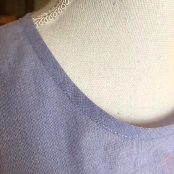 🌻 J Crew Button Back Bell Sleeve Top Size 2 Blue - Picture 3 of 7